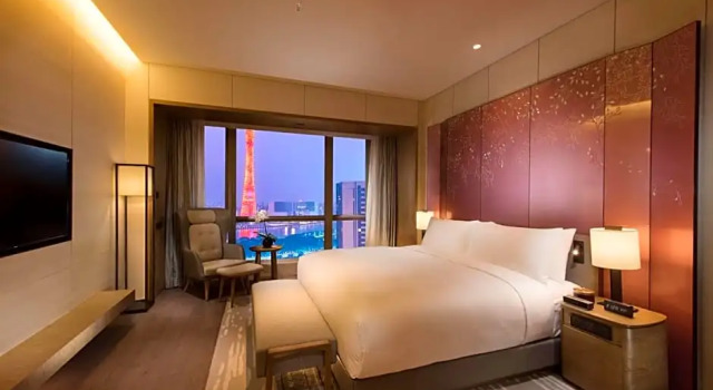 Двухместный люкс Premier с видом на реку Conrad Guangzhou