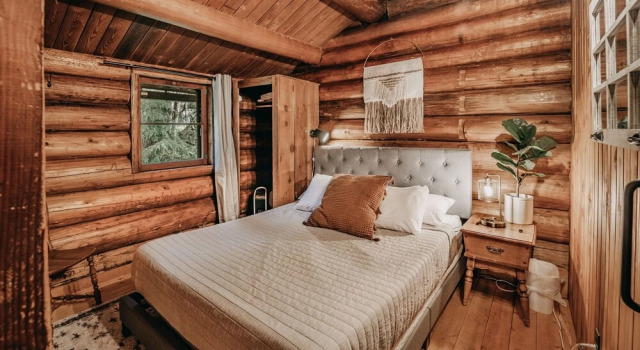 76GS - Genuine Log Cabin - WI-FI - Pets Ok - Sleeps 4, Réserver Maison de vacances Villas à Warnick, Villa