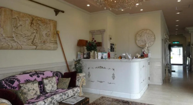 Princess Court Hotel, Buchen Sie Hotel Inazawa Aichi
