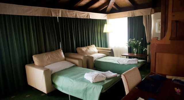 Hotel Candiani, Reserva ahora Hotel Hoteles en Monferrato con aparcamiento, Aparcamiento