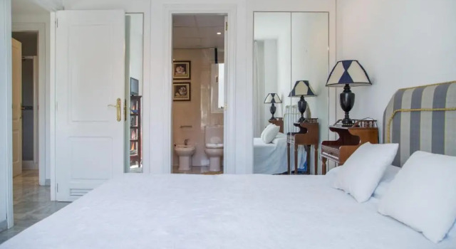 Great location in Puerto Banús - RDR146, Забронировать Отель Отели Марбелья с бассейном, рядом с Художественный музей Ralli, Бассейн