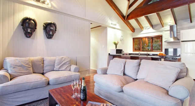 Коттедж Comfort с видом на море Lalapanzi Lodge