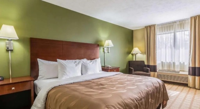 Номер Standard Quality Inn I-74 Batesville