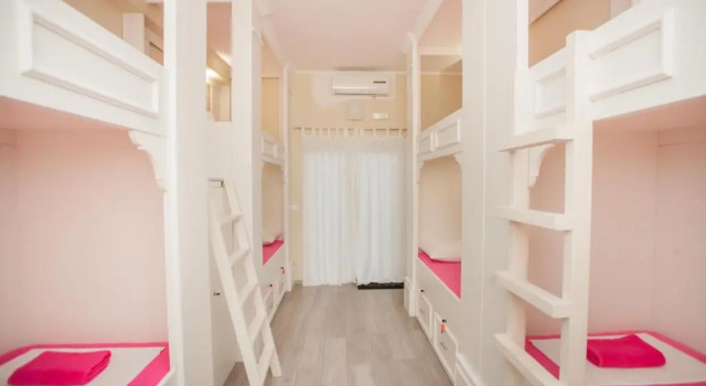 Кровать в общем номере Hostel Splendido
