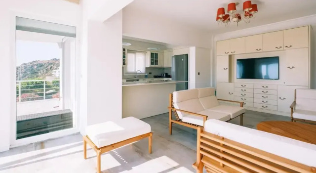 Chic Villa w Patio Pool 3 min to Beach in Bodrum, Rezervovat Vila Gundogan 