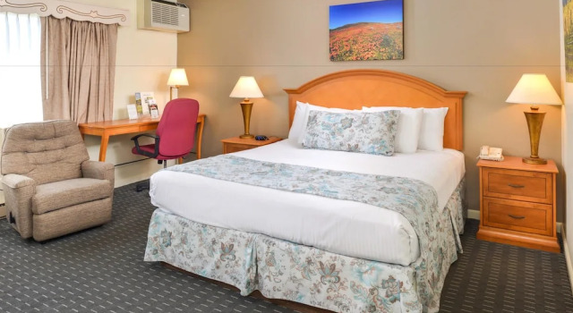 Двухместный номер Svendsgaards Lodge- Americas Best Value Inn & Suites