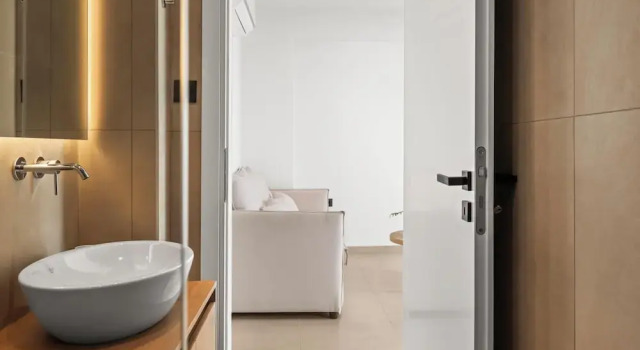 Апартаменты рядом с пляжем Evelmare Beachfront Apartments
