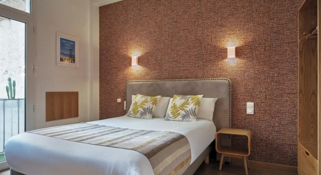 Двухместный номер Standard с балконом The Originals City, Hôtel Mondial, Perpignan