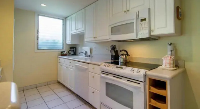 Двухместный номер Standard с 2 комнатами с балконом и с видом на сад Kaanapali Maui at the Eldorado by OUTRIGGER - Select Your Unit