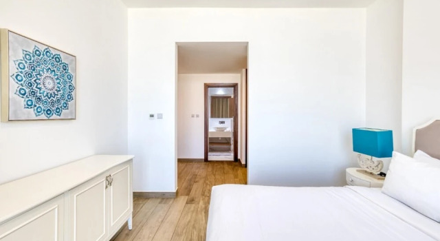 Cali Style 4 BR Penthouse Large Patio