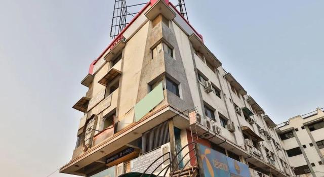 OYO 15378 Ratna Palace, Rezervovat Hotel Hotely v Gujarat s parkováním, Parkování