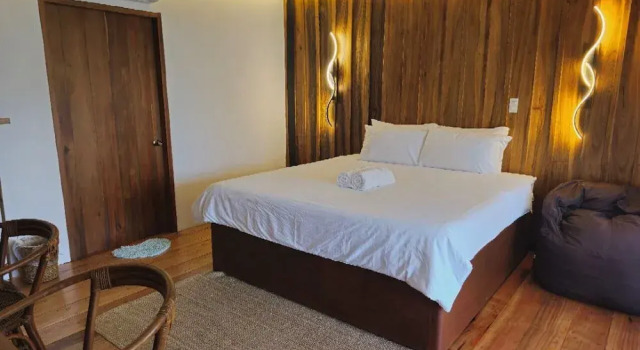 BAIBAI, Prenota Villa Roxas 