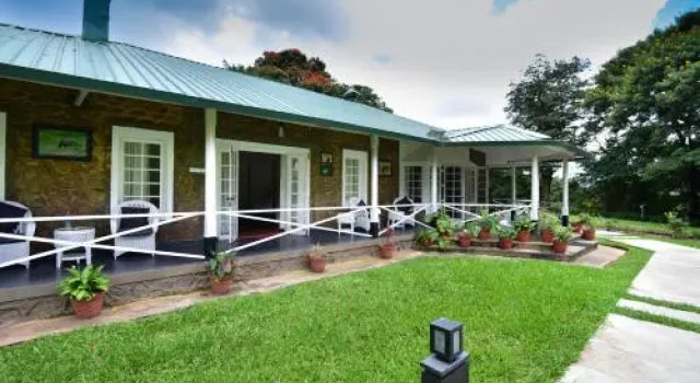 Monica Garden Bungalow, Varaa Hotelli Valparai Tamil Nadu