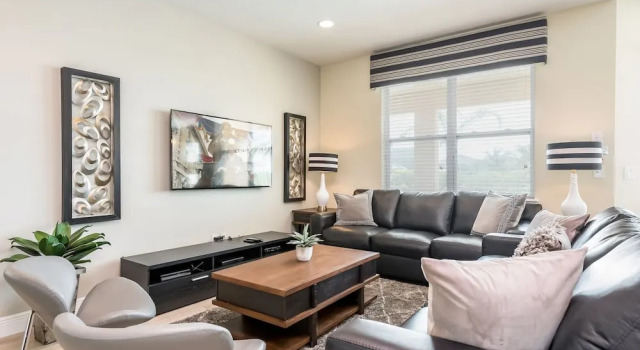 6BR Pool Home in Encore by LAREF - 7652