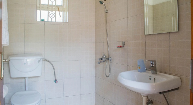 Standard triple chambre Kabalega Resort