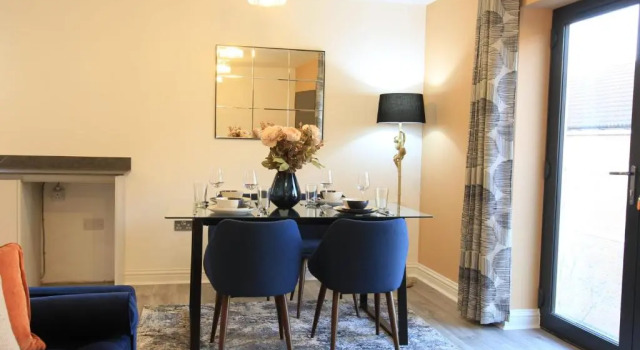 Cabot Mews Apartment 7