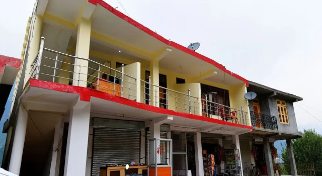 OYO 15028 Kalpana Homestay, Забронировать Отель Отели Манали с завтраком, Завтраки