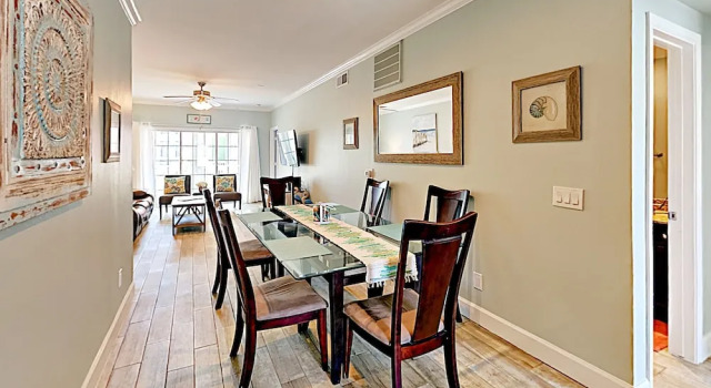New Listing! Updated : Pool, Hot Tub, Beach 2 Bedroom Condo, Забронировать Апартаменты/квартира Галвестон Texas Gulf Coast, рядом с Рыболовный пирс на 61-й улице