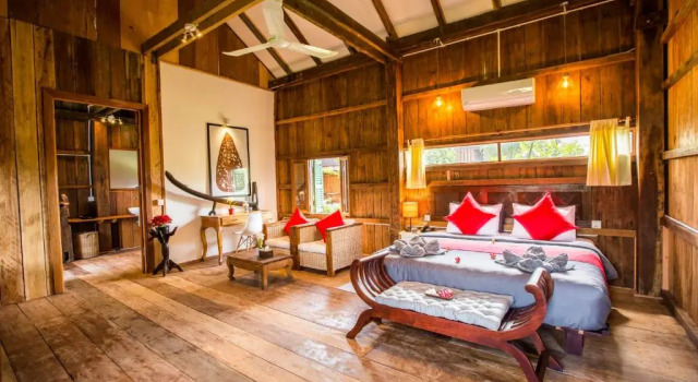 Вилла Kampot River Residence
