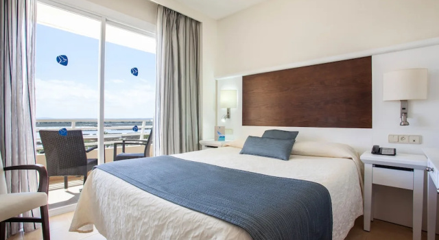 Одноместный номер Standard с балконом Grupotel Amapola