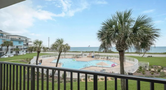 Sea Dancer 210, 2BR, Beach Front, Pool, Wi-Fi, Sleeps 6, Rezerwuj Hotel Flagler Beach Floryda