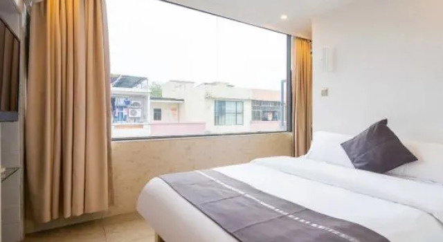 Qunxianzhi Inn(Please Contact The Property 7 Days In Advance), Rezerwuj Hotel Hotele w Shenzhen z parkingiem, Parking