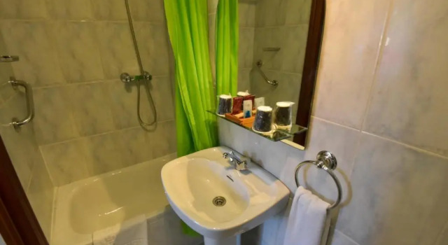 Номер Standard Albergue Cueva de Valporquero
