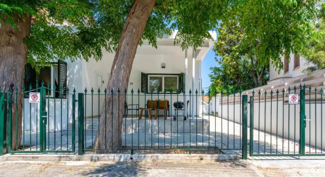 Апартаменты Spacious 3-Bedroom House in Larnaca