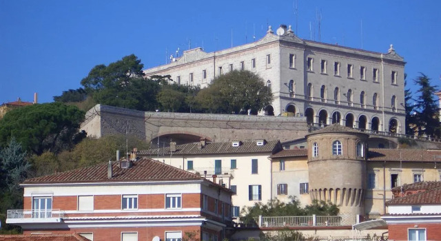 Hotel Aurora, Varaa Hotelli Perugia Umbria