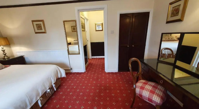 Коттедж Economy Stow Lodge Hotel