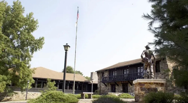 Giant City Lodge, Rezervovat Rekreační dům Makanda Illinois