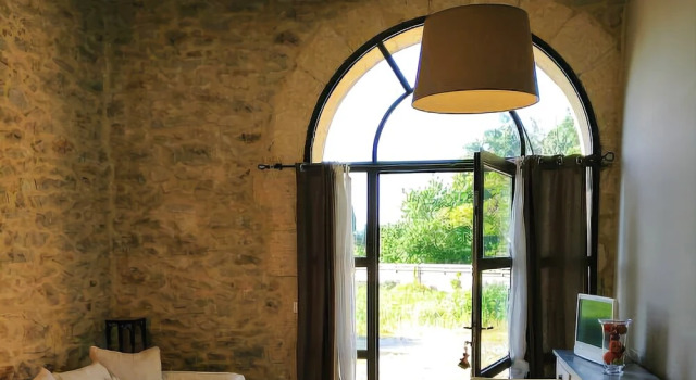Gites la Filature, Book Hotel Hoteller i Laudun med parkering, Parkering