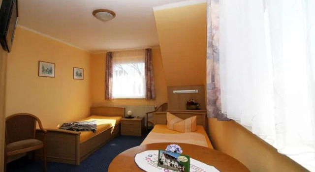 Familienhotel Zur Linde, Réserver Hôtel Panschwitz-Kuckau Haute Lusace