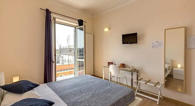 Номер Standard с балконом Bon Ton Design Rooms by DOT Suites