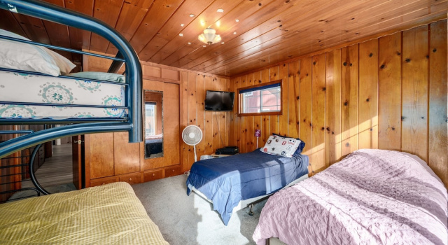 Коттедж с 3 комнатами Al Tahoe Cabin-vintage Meets Modern 920sf 3 Bedroom Home