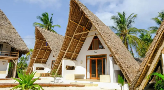 Бунгало Baladin Zanzibar Beach Hotel