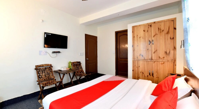 OYO 13337 Home Valley View 2BHK Naggar Road, Забронировать Отель Йагацух штат Химачал-Прадеш