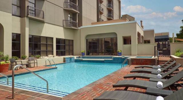 Номер Standard Charlotte Marriott SouthPark
