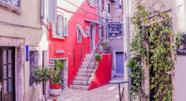 L'ArcoBaleno, Забронировать Отель Ровинь Rovinj Riviera, рядом с Пристань для яхт Ровиня