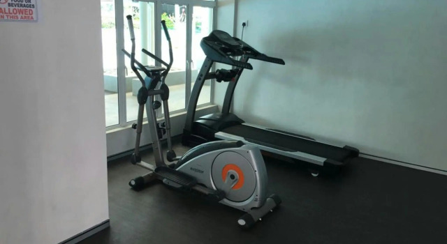 Sandakan Spacious and Comfortable Pool View Condo, Prenota Hotel Hotel a Sabah con parcheggio, Parcheggio