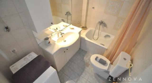 Семейный коттедж с видом на гавань Zennova 43 Pirgadikia Sky & Sea Home