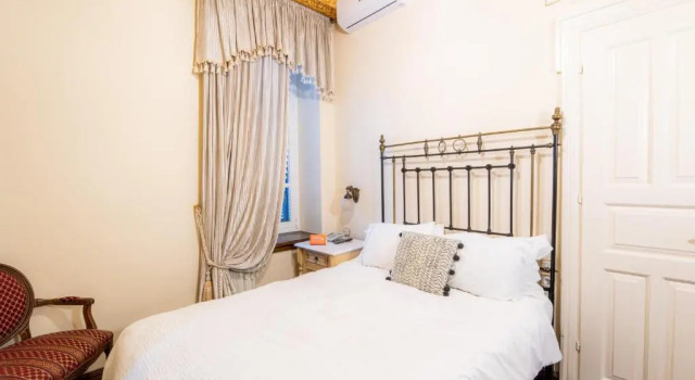 Archontiko Naoumidi, Book Hotel Portariá 