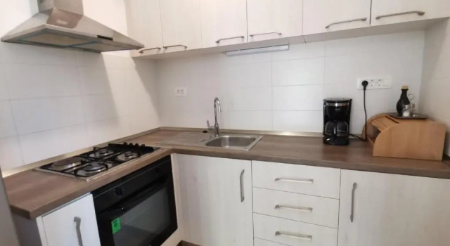 Коттедж с 2 комнатами Tinas holiday house