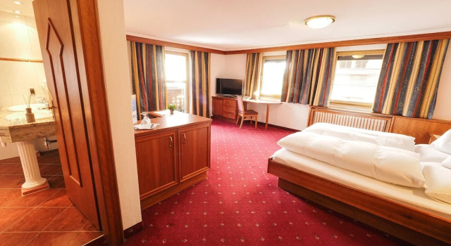 Hotel Post Kappl, Забронировать Отель Капль Ишгль-Пацнаун, рядом с 2-кресельный подъемник Гонгалл