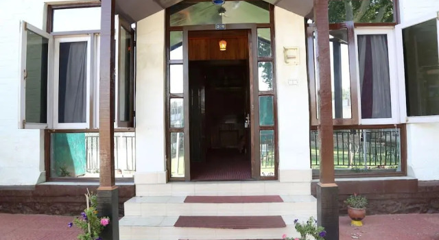 Hotel Royal Residency