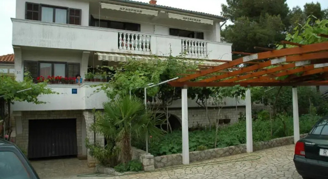 Apartments Jurina, Забронировать Апартаменты/квартира Отели Крка с парковкой, рядом с Krk Harbour, Парковка