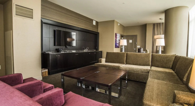 Двухместный люкс Platinum с балконом Wind Creek Casino & Hotel Wetumpka