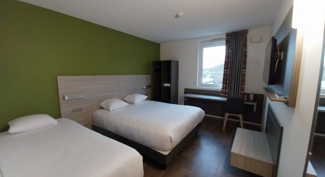 Трёхместный номер Standard Hotel Arena Toulouse