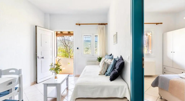 Апартаменты Lithos Apartments