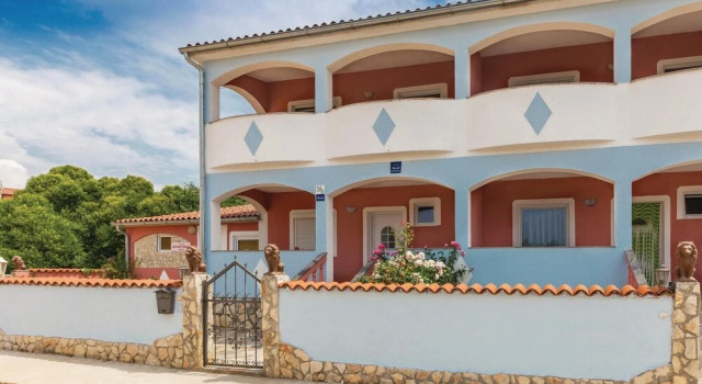 Nice Home in Vodnjan With Wifi and 4 Bedrooms